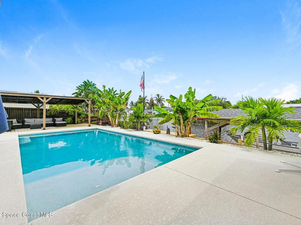 437 N Neptune Drive, Satellite Beach, FL 32937