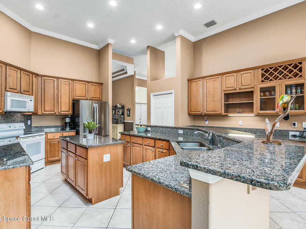 47 Highland Drive, Indialantic, FL 32903