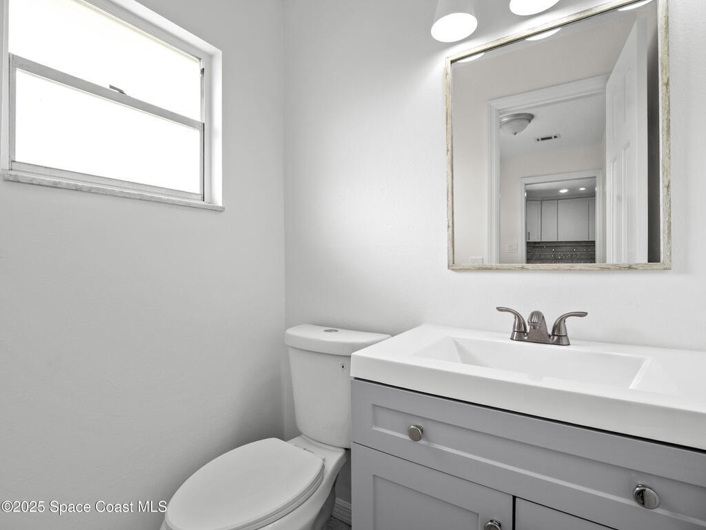 5215 Pina Vista Drive, Melbourne, FL 32934