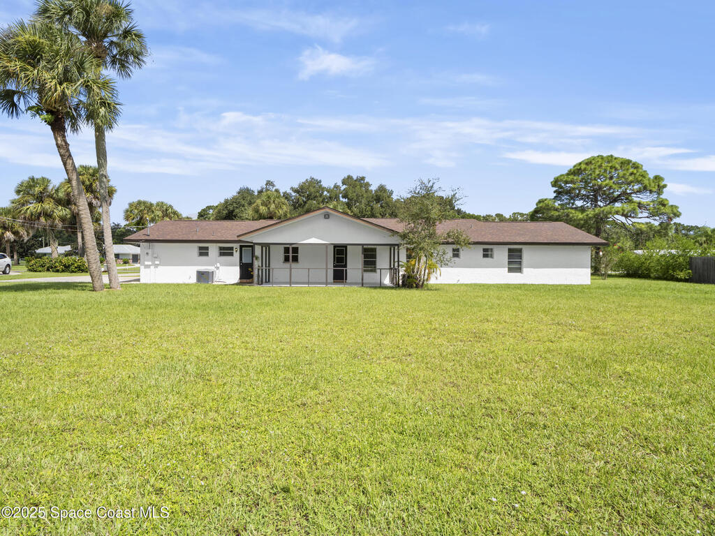 5215 Pina Vista Drive, Melbourne, FL 32934