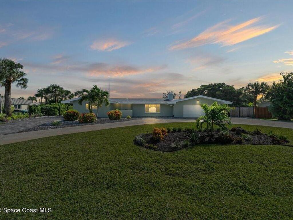 303 Hibiscus Trail, Melbourne Beach, FL 32951