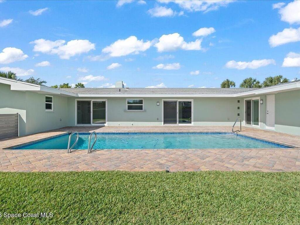 303 Hibiscus Trail, Melbourne Beach, FL 32951