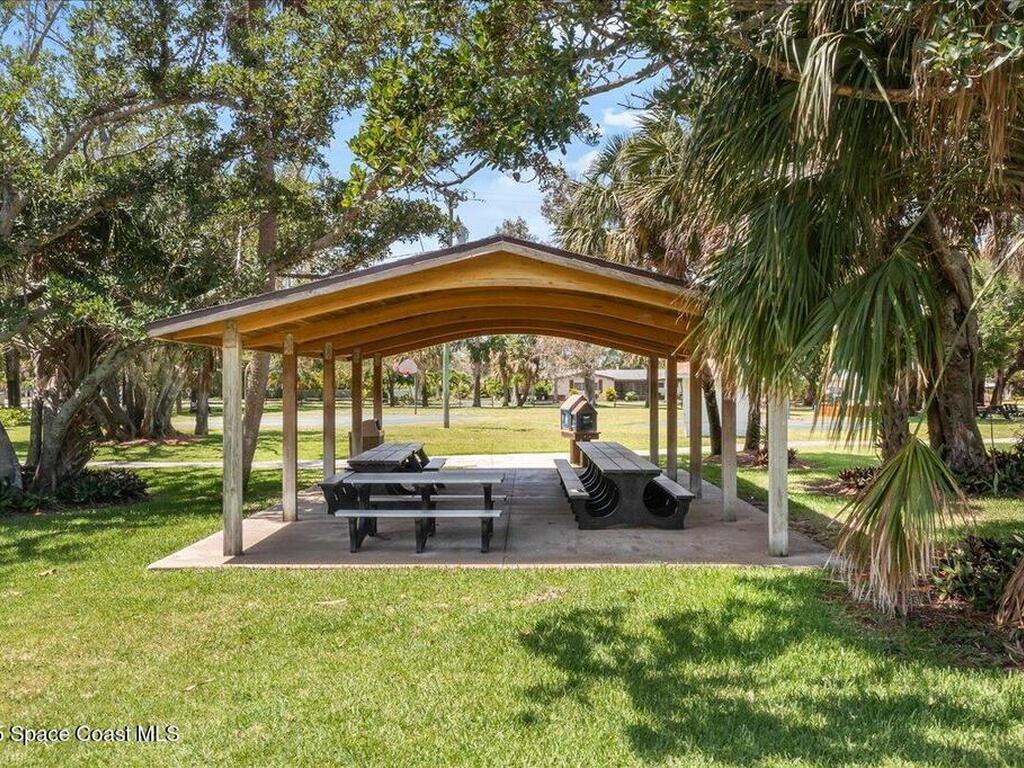 303 Hibiscus Trail, Melbourne Beach, FL 32951