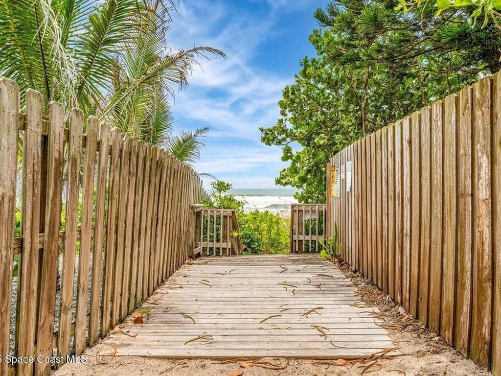 303 Hibiscus Trail, Melbourne Beach, FL 32951