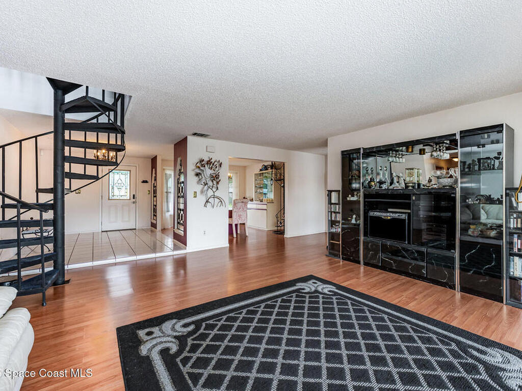 1635 Sandpiper Street, Merritt Island, FL 32952