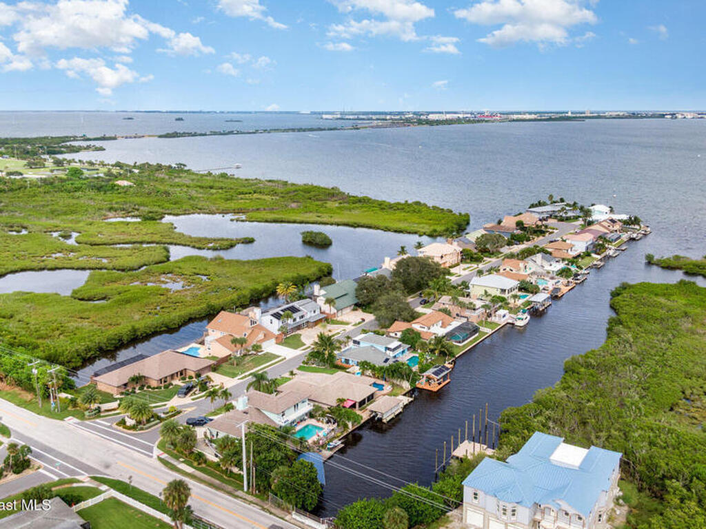 1635 Sandpiper Street, Merritt Island, FL 32952