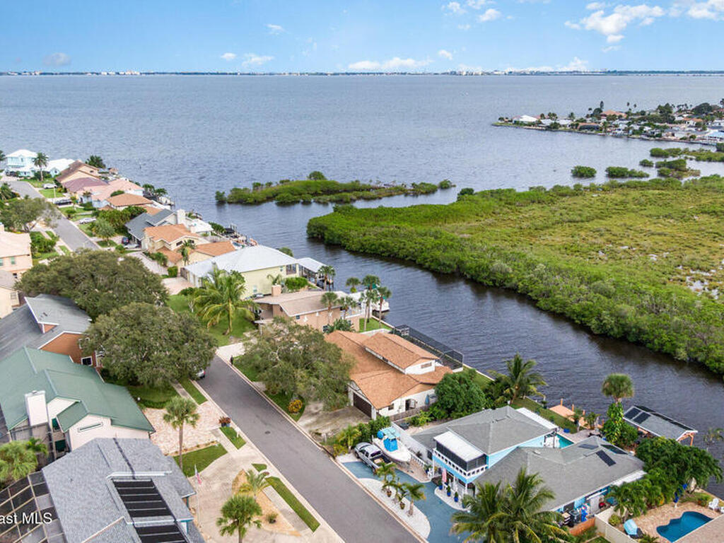 1635 Sandpiper Street, Merritt Island, FL 32952