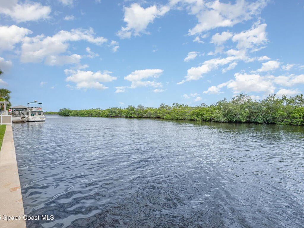 1635 Sandpiper Street, Merritt Island, FL 32952