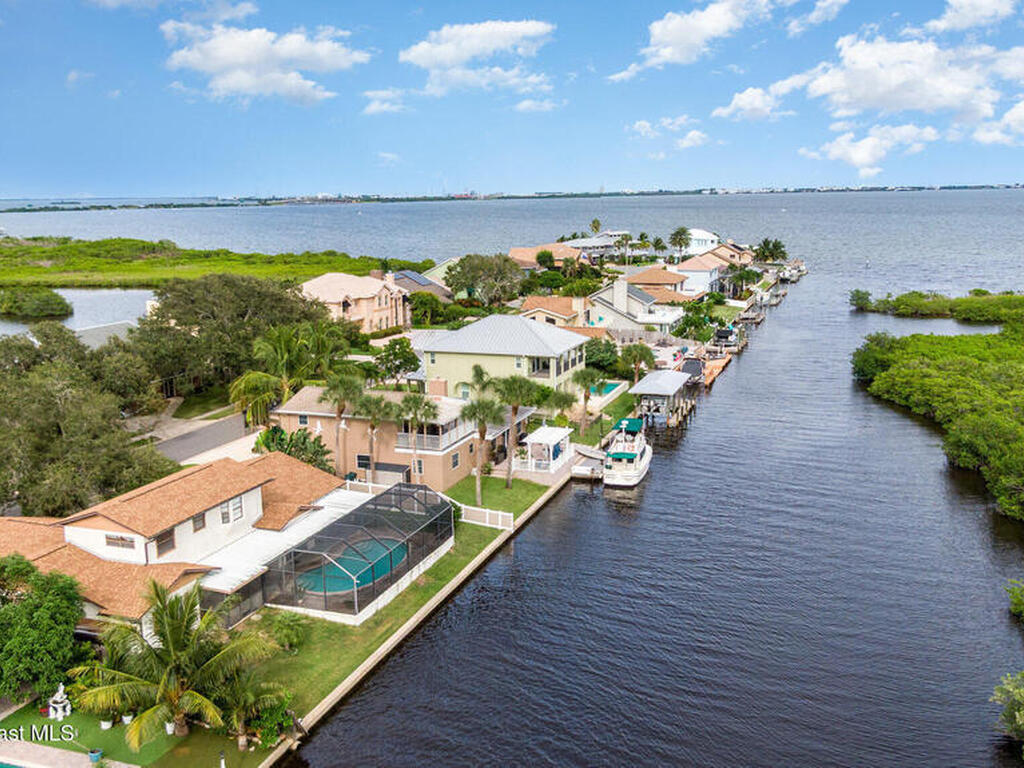 1635 Sandpiper Street, Merritt Island, FL 32952