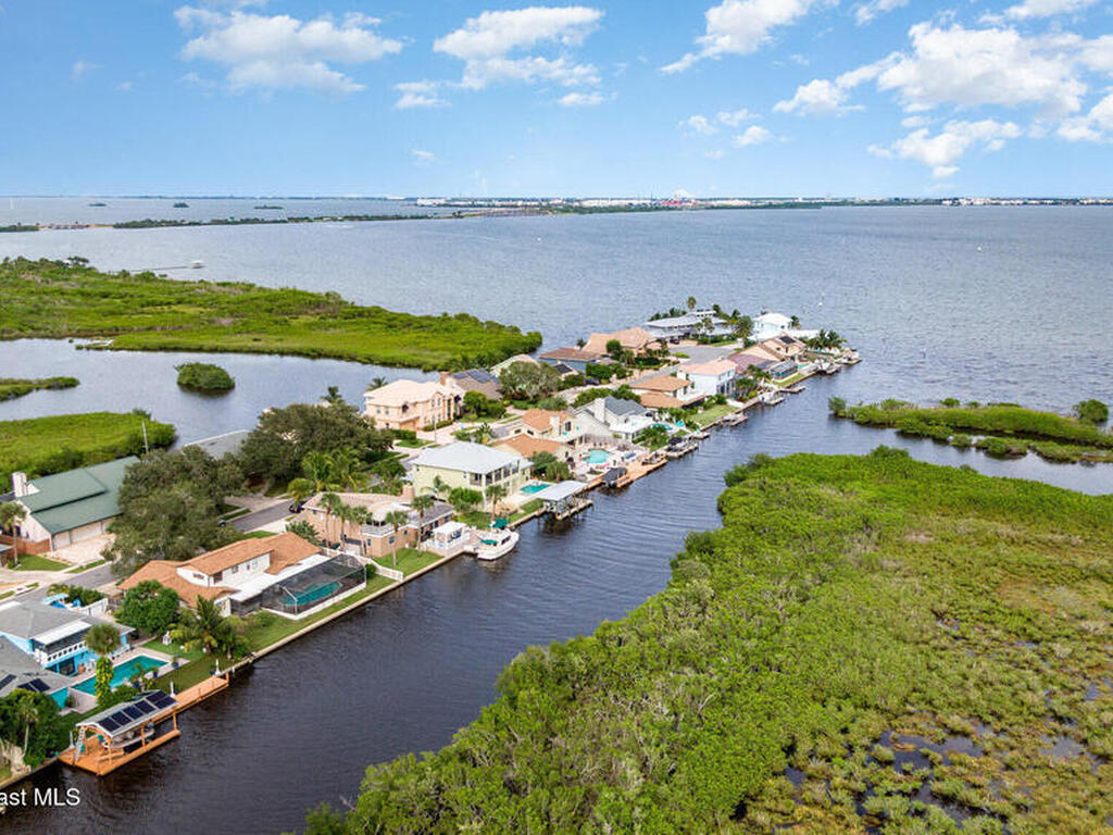 1635 Sandpiper Street, Merritt Island, FL 32952