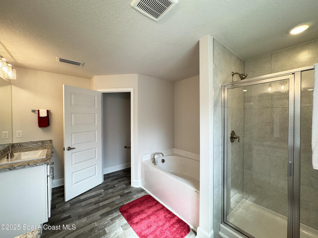 665 Rolling Hill Drive, Sebastian, FL 32958