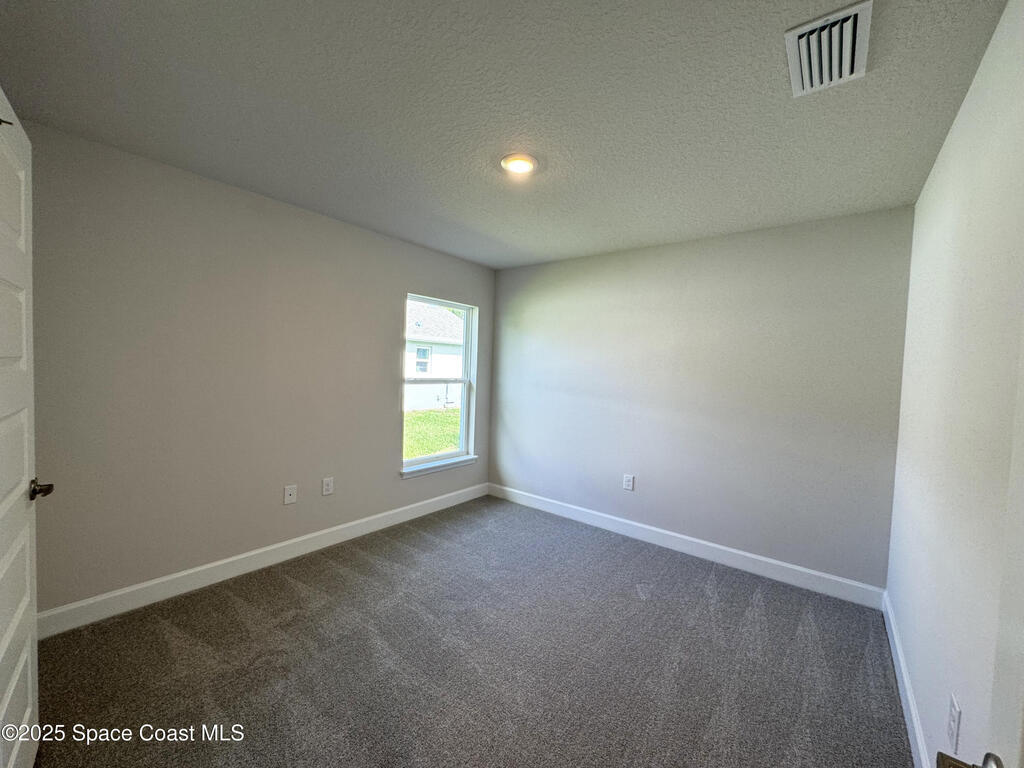 665 Rolling Hill Drive, Sebastian, FL 32958