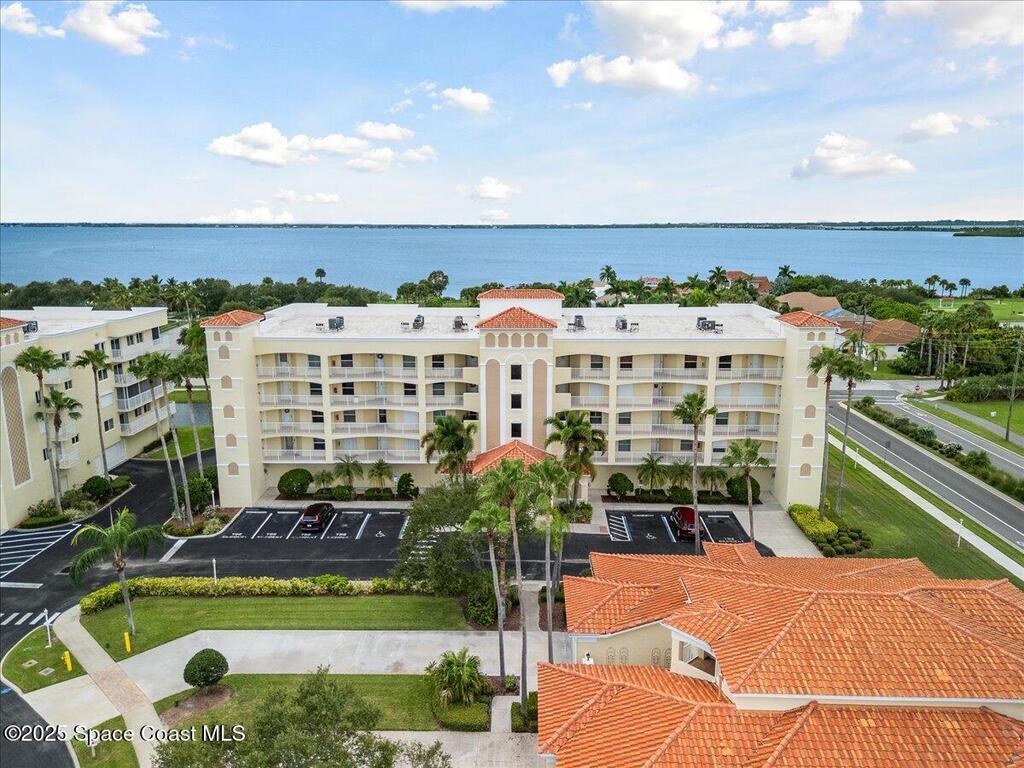 752 Bayside Dr, Cape Canaveral, FL 32920