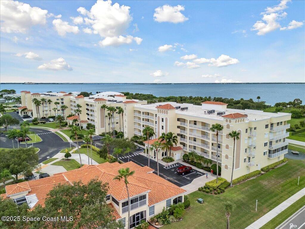 752 Bayside Dr, Cape Canaveral, FL 32920