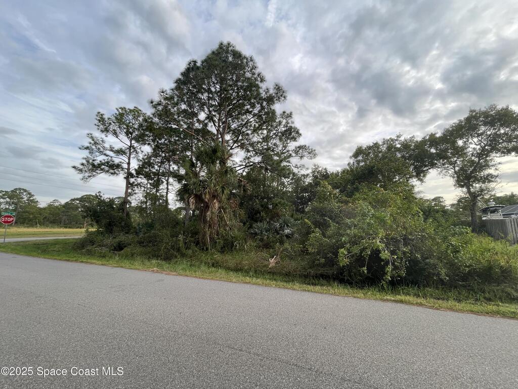 1694 Desco Street, Palm Bay, FL 32909