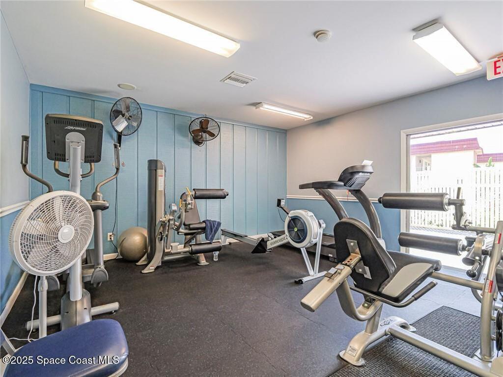 111 Springlake Court, Vero Beach, FL 32962