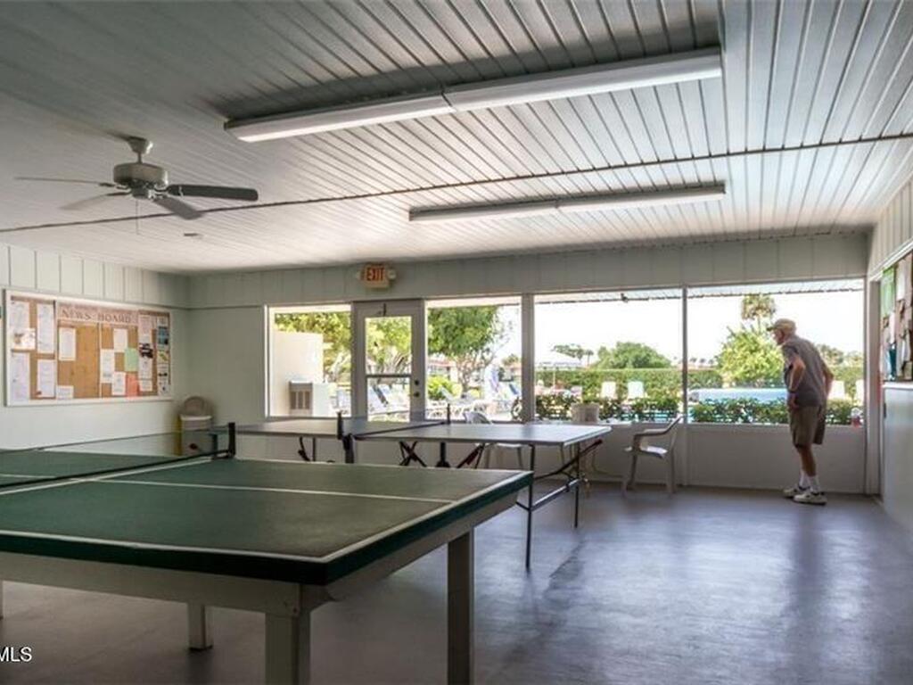 111 Springlake Court, Vero Beach, FL 32962
