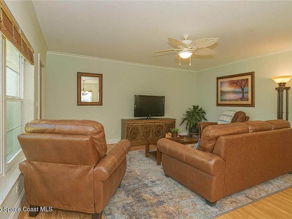 111 Springlake Court, Vero Beach, FL 32962