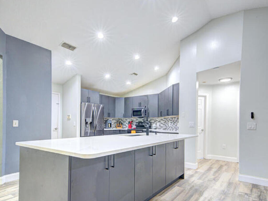 5321 Banana Avenue, Cocoa, FL 32926