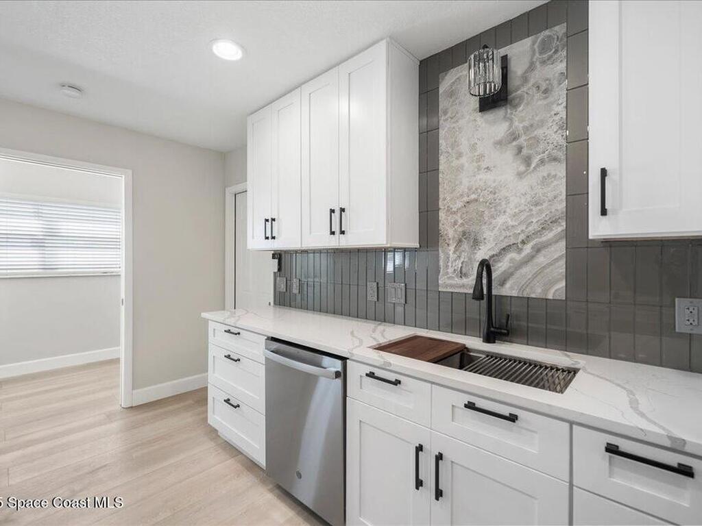 225 Hedgecock Court, Satellite Beach, FL 32937