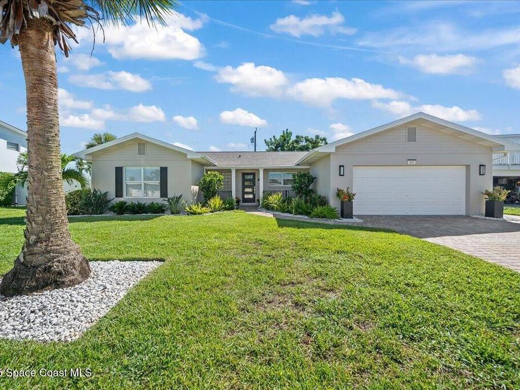 225 Hedgecock Court, Satellite Beach, FL 32937