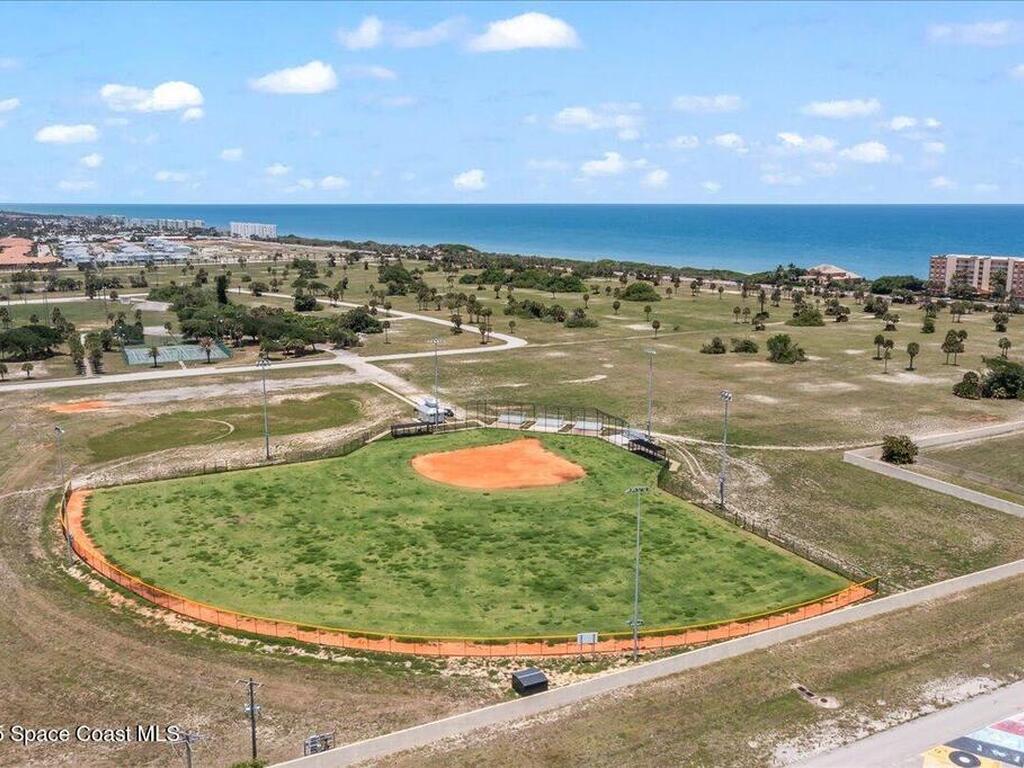 225 Hedgecock Court, Satellite Beach, FL 32937