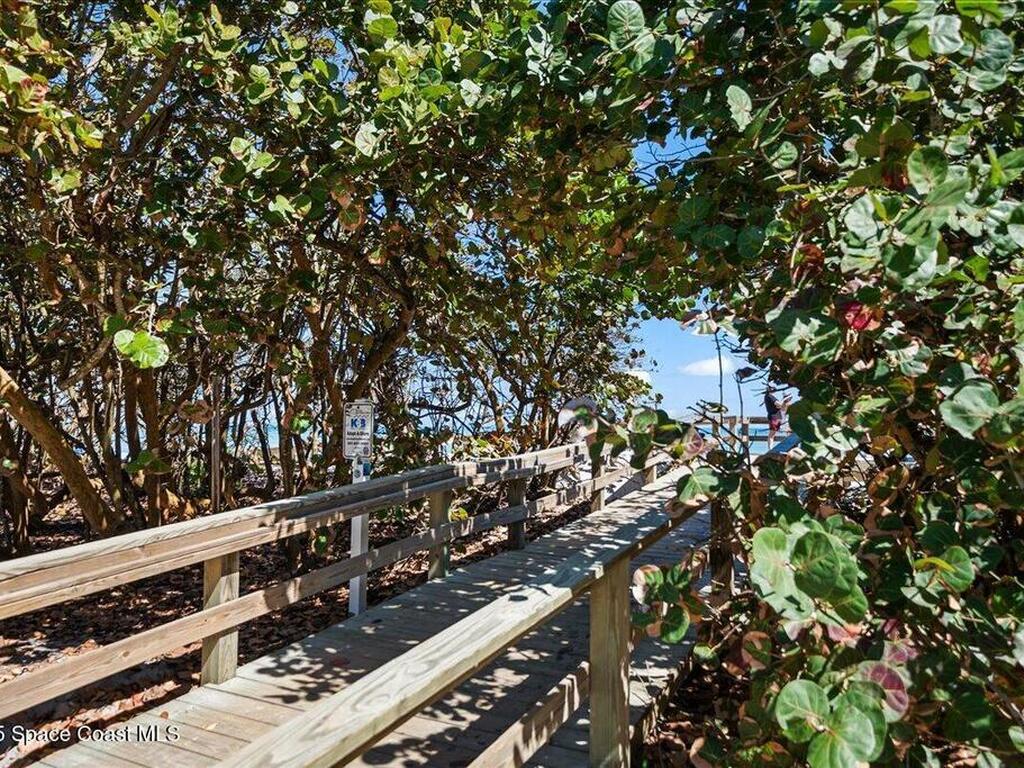 225 Hedgecock Court, Satellite Beach, FL 32937