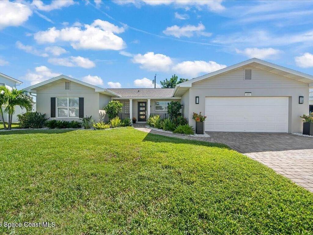 225 Hedgecock Court, Satellite Beach, FL 32937