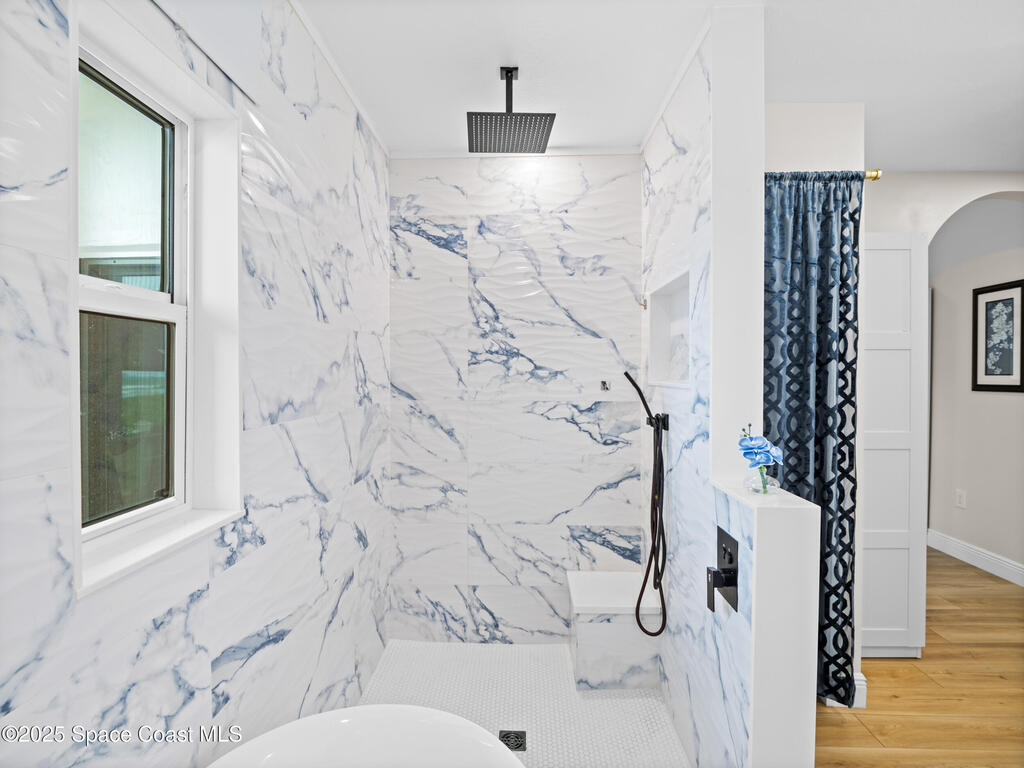 933 S Atlantic Avenue, Cocoa Beach, FL 32931