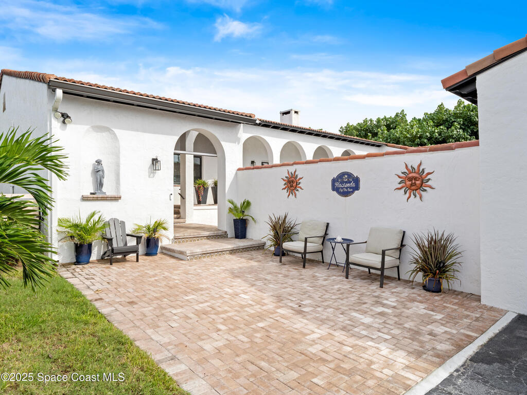 933 S Atlantic Avenue, Cocoa Beach, FL 32931