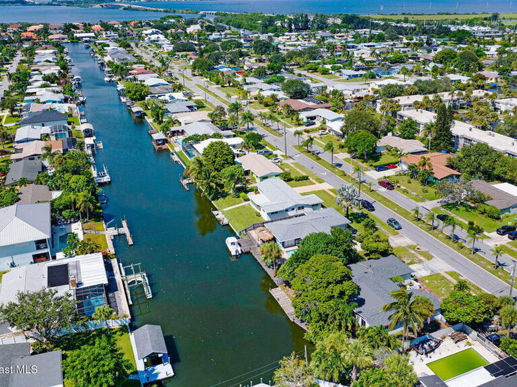 406 Skylark Boulevard, Satellite Beach, FL 32937