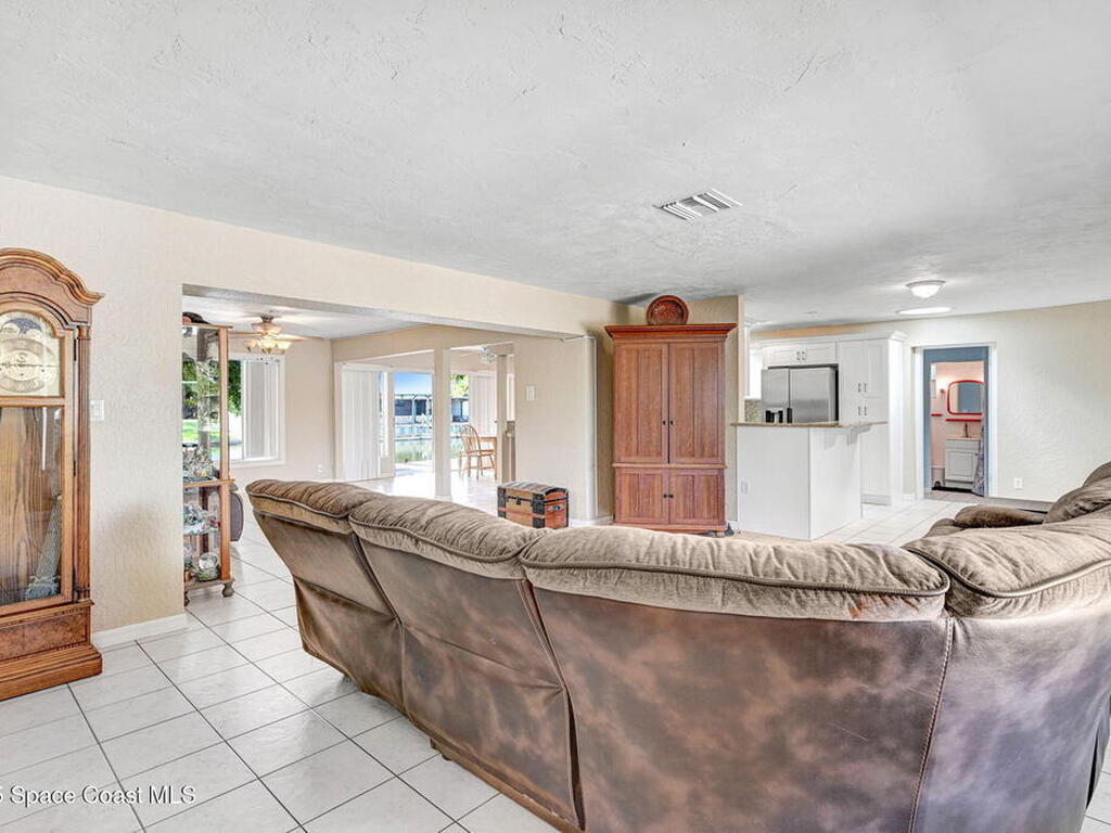 406 Skylark Boulevard, Satellite Beach, FL 32937