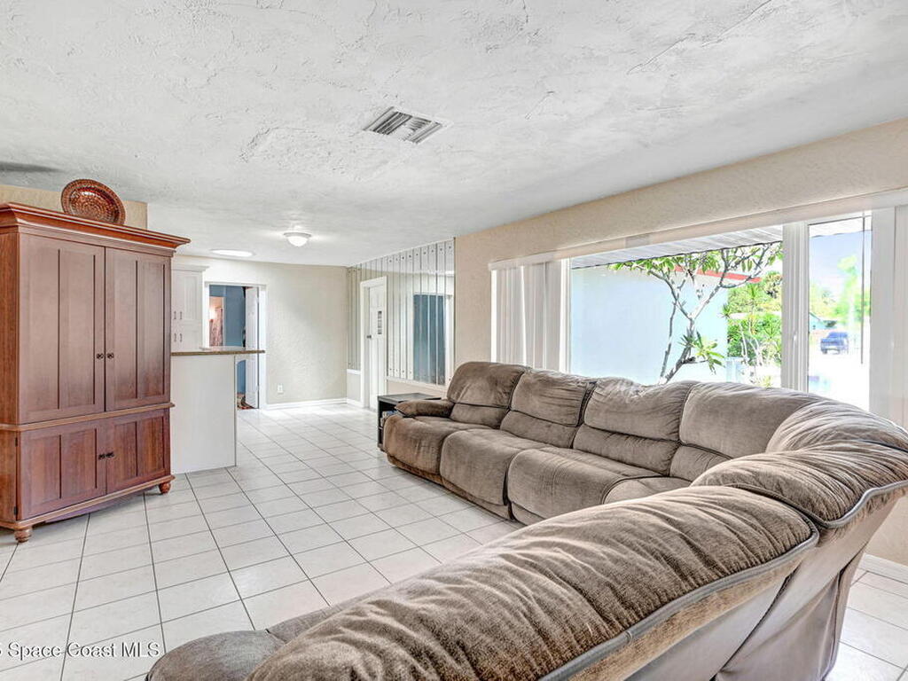 406 Skylark Boulevard, Satellite Beach, FL 32937