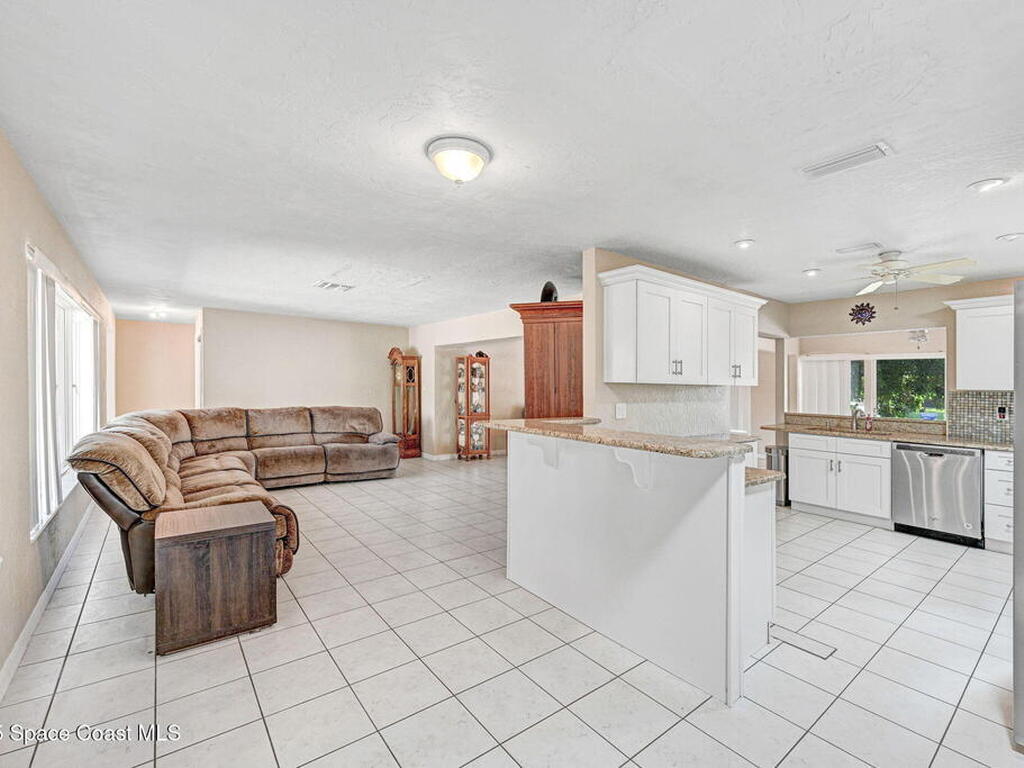 406 Skylark Boulevard, Satellite Beach, FL 32937