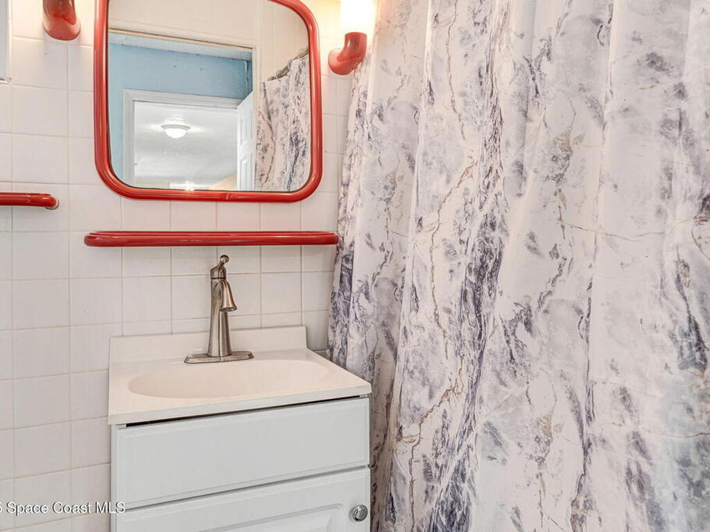 406 Skylark Boulevard, Satellite Beach, FL 32937