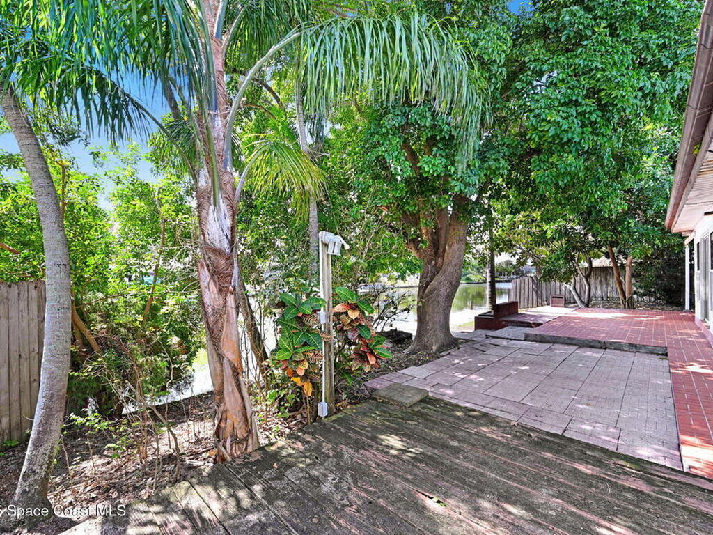 406 Skylark Boulevard, Satellite Beach, FL 32937