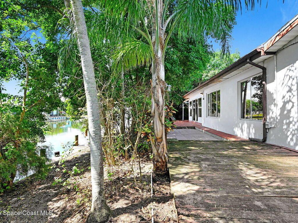 406 Skylark Boulevard, Satellite Beach, FL 32937