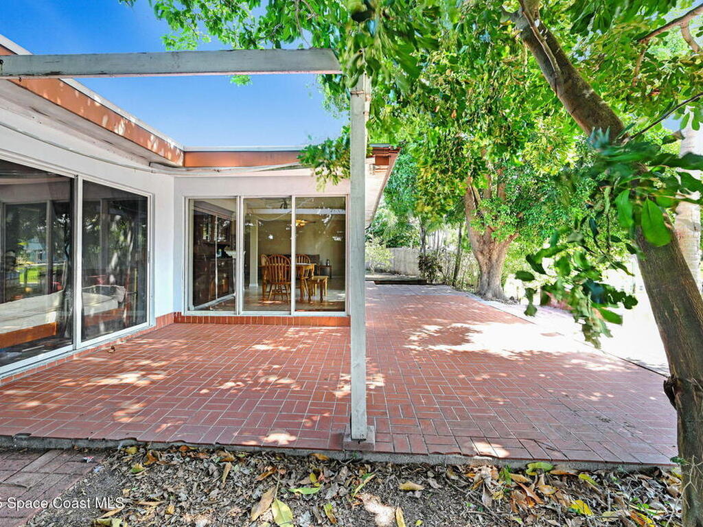 406 Skylark Boulevard, Satellite Beach, FL 32937