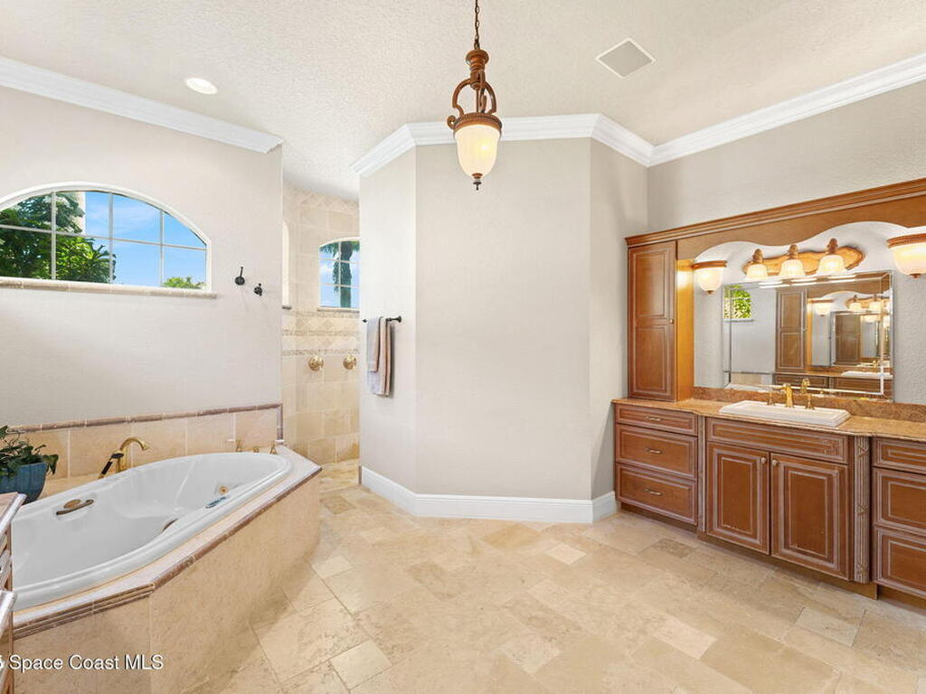 327 Lansing Island Drive, Indian Harbour Beach, FL 32937