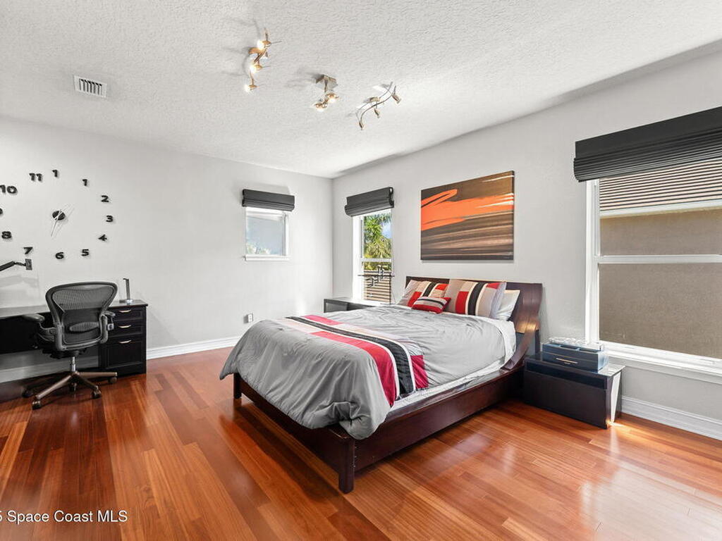 327 Lansing Island Drive, Indian Harbour Beach, FL 32937