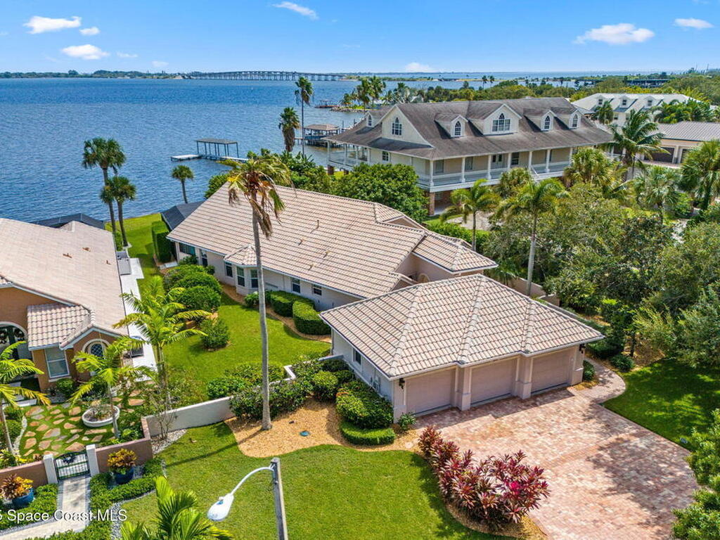 6301 Portofino Lane, Melbourne, FL 32940