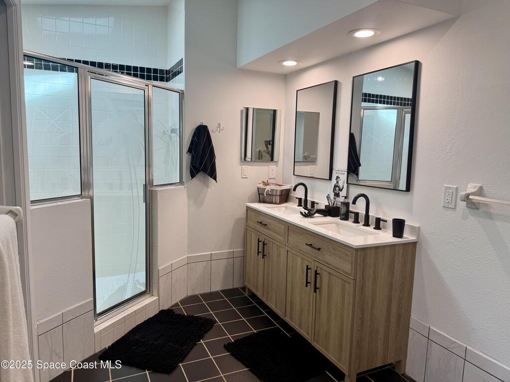 502 Bay Circle, Indian Harbour Beach, FL 32937