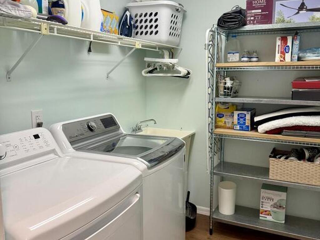 502 Bay Circle, Indian Harbour Beach, FL 32937