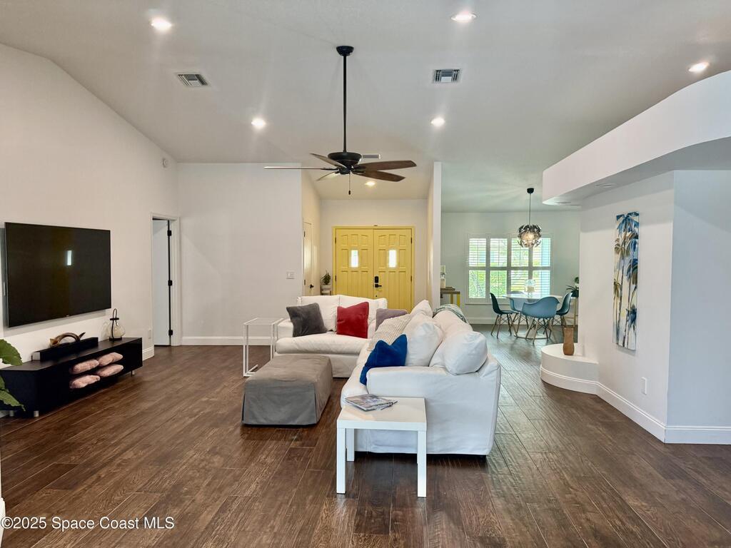 502 Bay Circle, Indian Harbour Beach, FL 32937