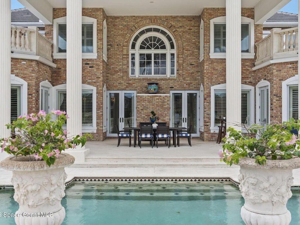 142 Lansing Island Drive, Indian Harbour Beach, FL 32937