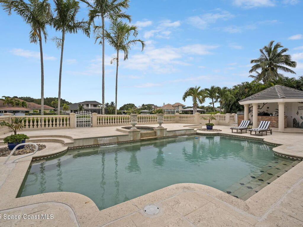 142 Lansing Island Drive, Indian Harbour Beach, FL 32937