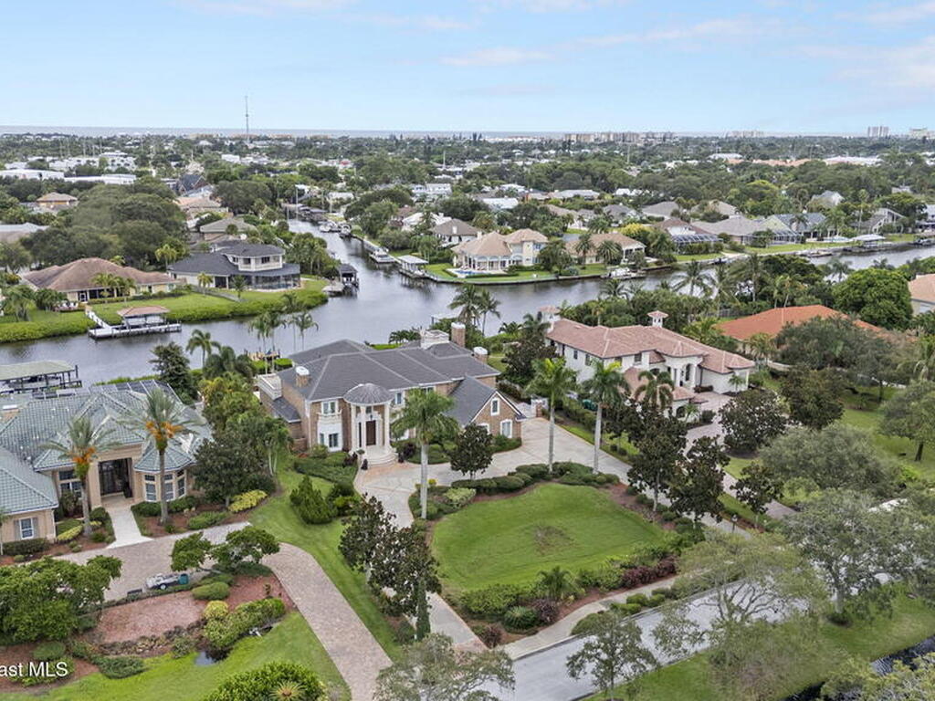 142 Lansing Island Drive, Indian Harbour Beach, FL 32937