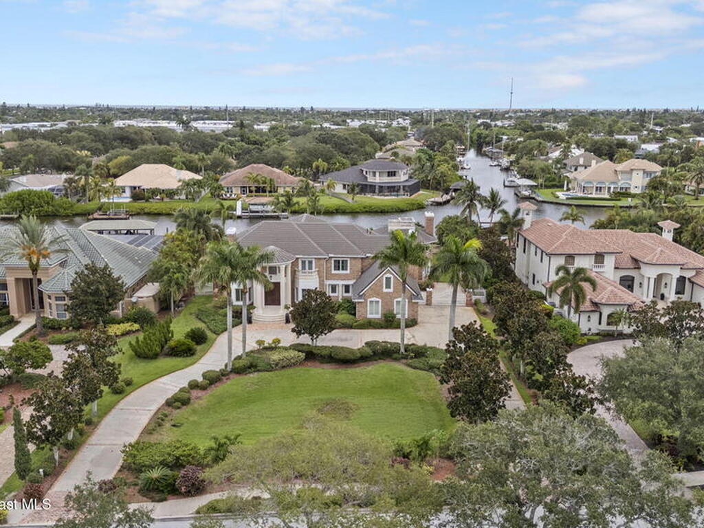 142 Lansing Island Drive, Indian Harbour Beach, FL 32937