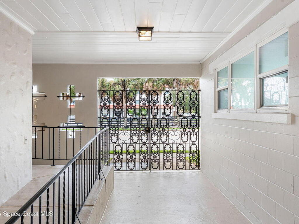 1824 S Harbor City Boulevard, Melbourne, FL 32901