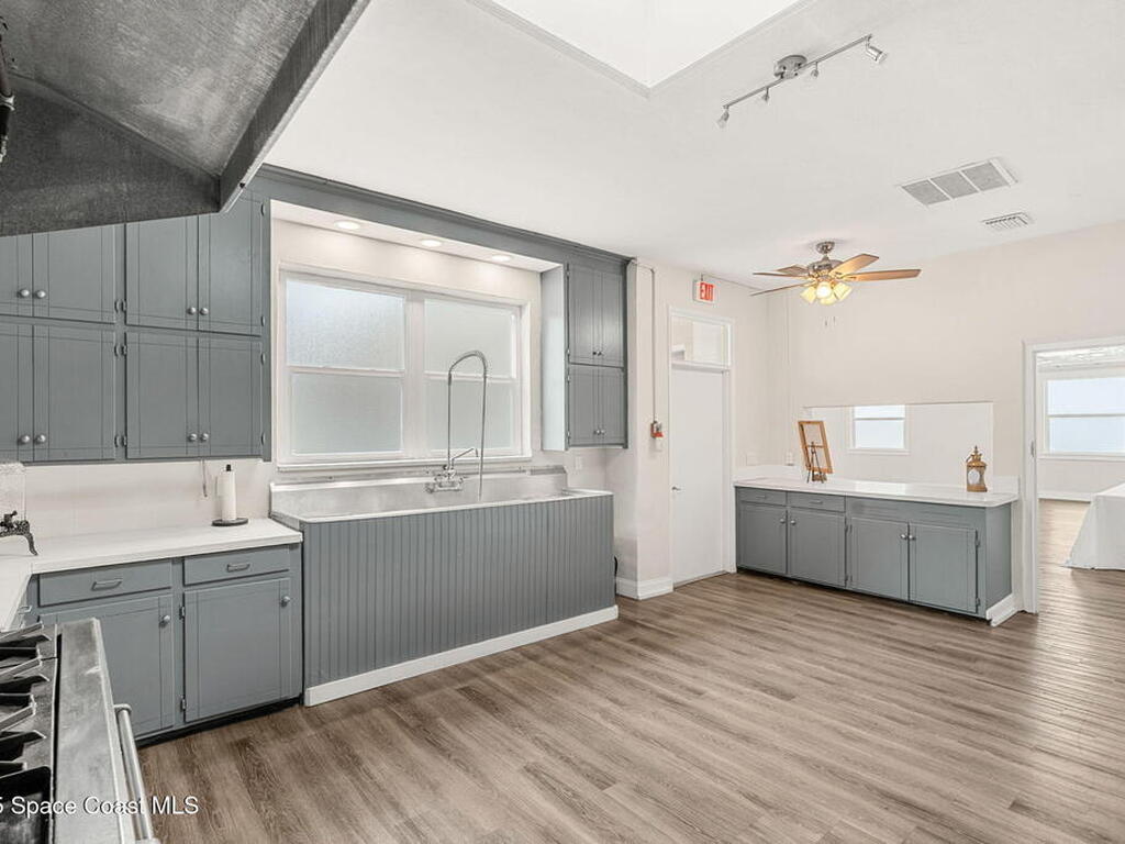 1824 S Harbor City Boulevard, Melbourne, FL 32901